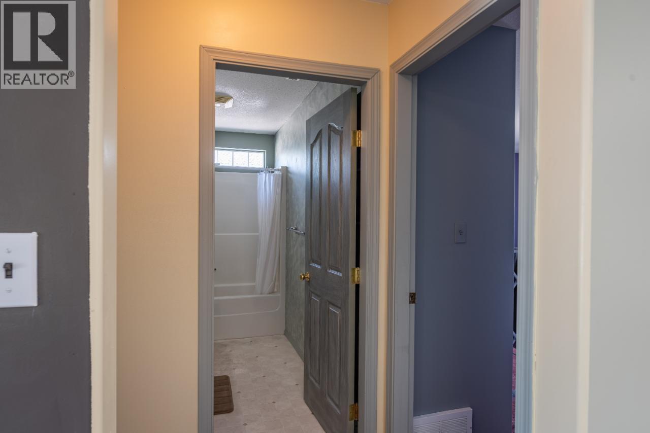 7248 2Nd Street, Grand Forks, BC