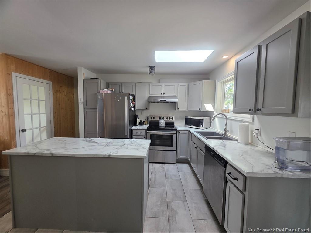 1828 Amirault St, Dieppe, NB