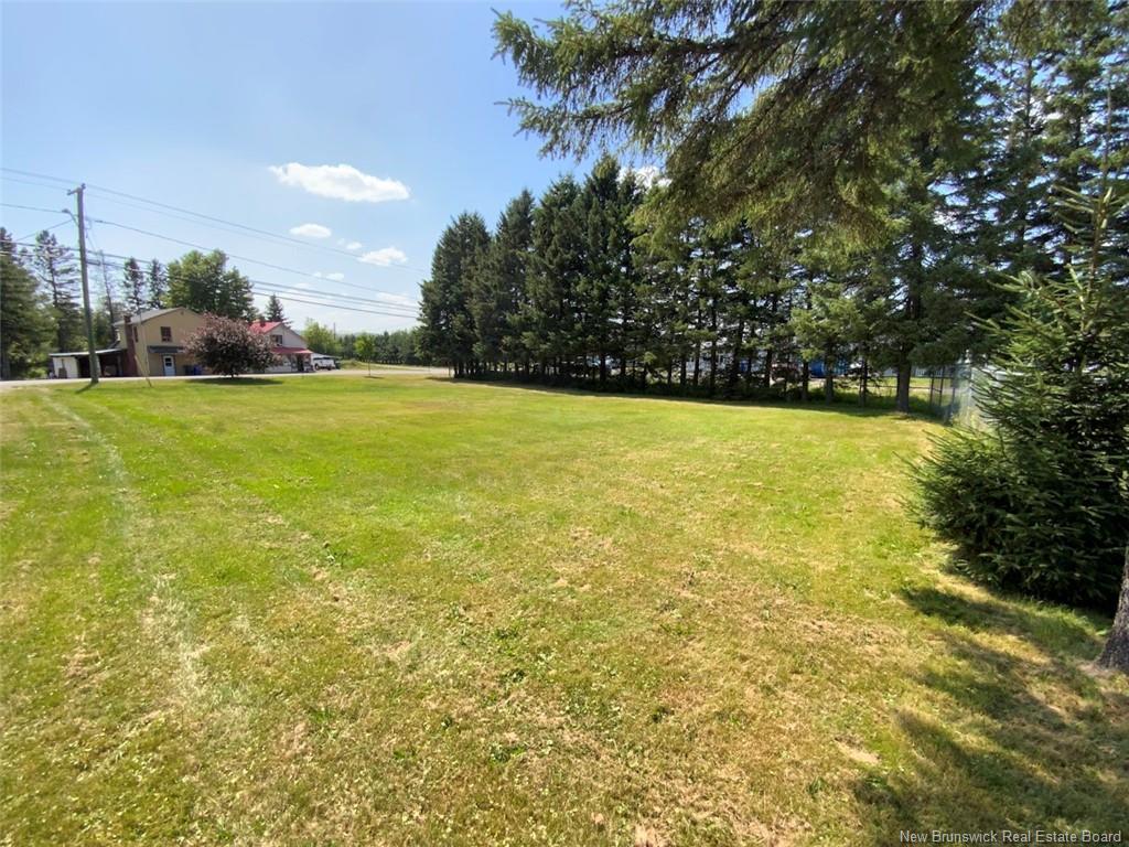 - Rue Principale, Saint-Basile, NB