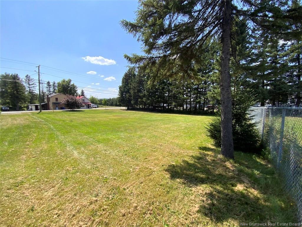 - Rue Principale, Saint-Basile, NB