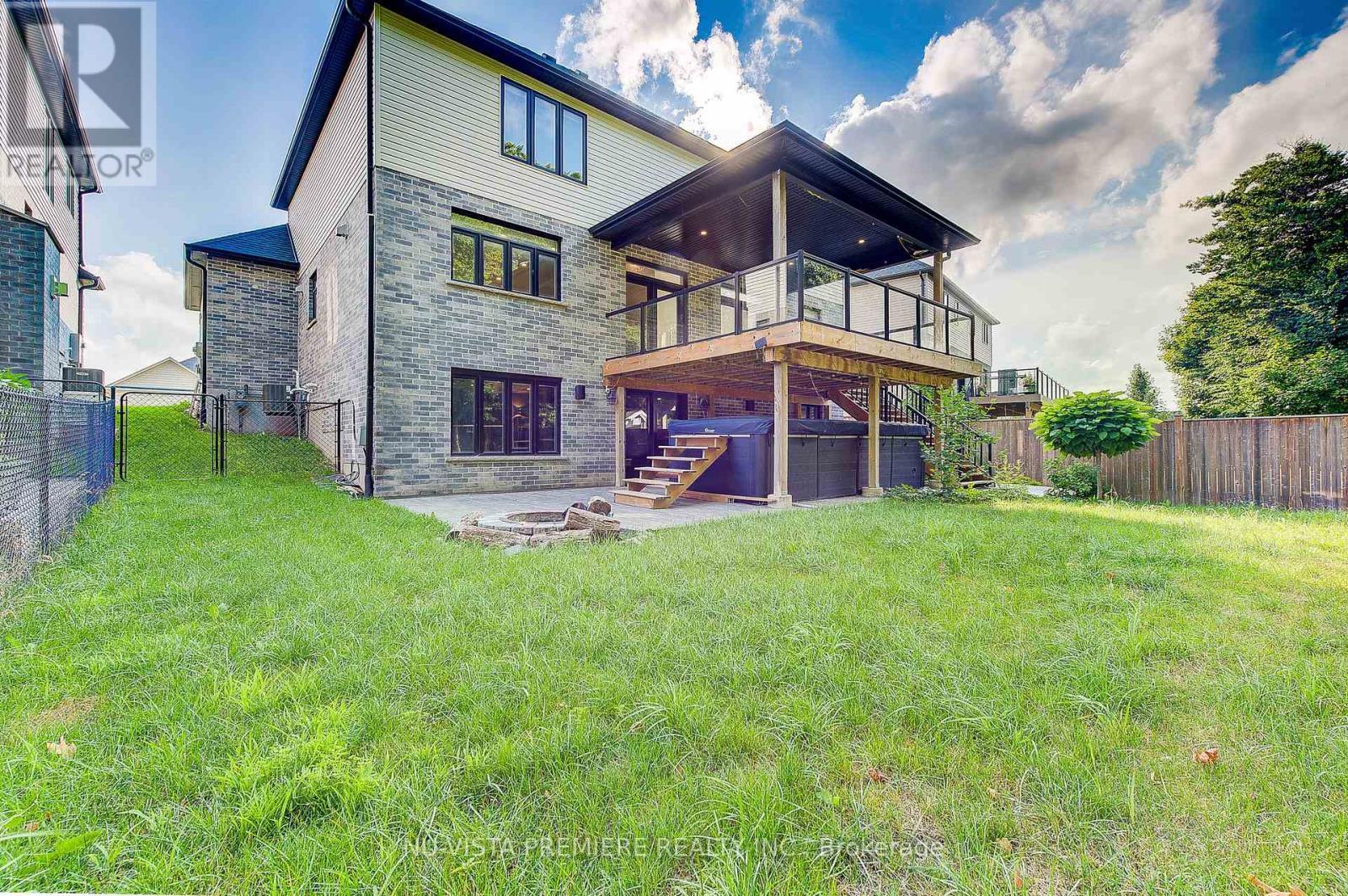 268 Songbird Lane, Middlesex Centre (Ilderton), ON - Outdoor With Deck Patio Veranda