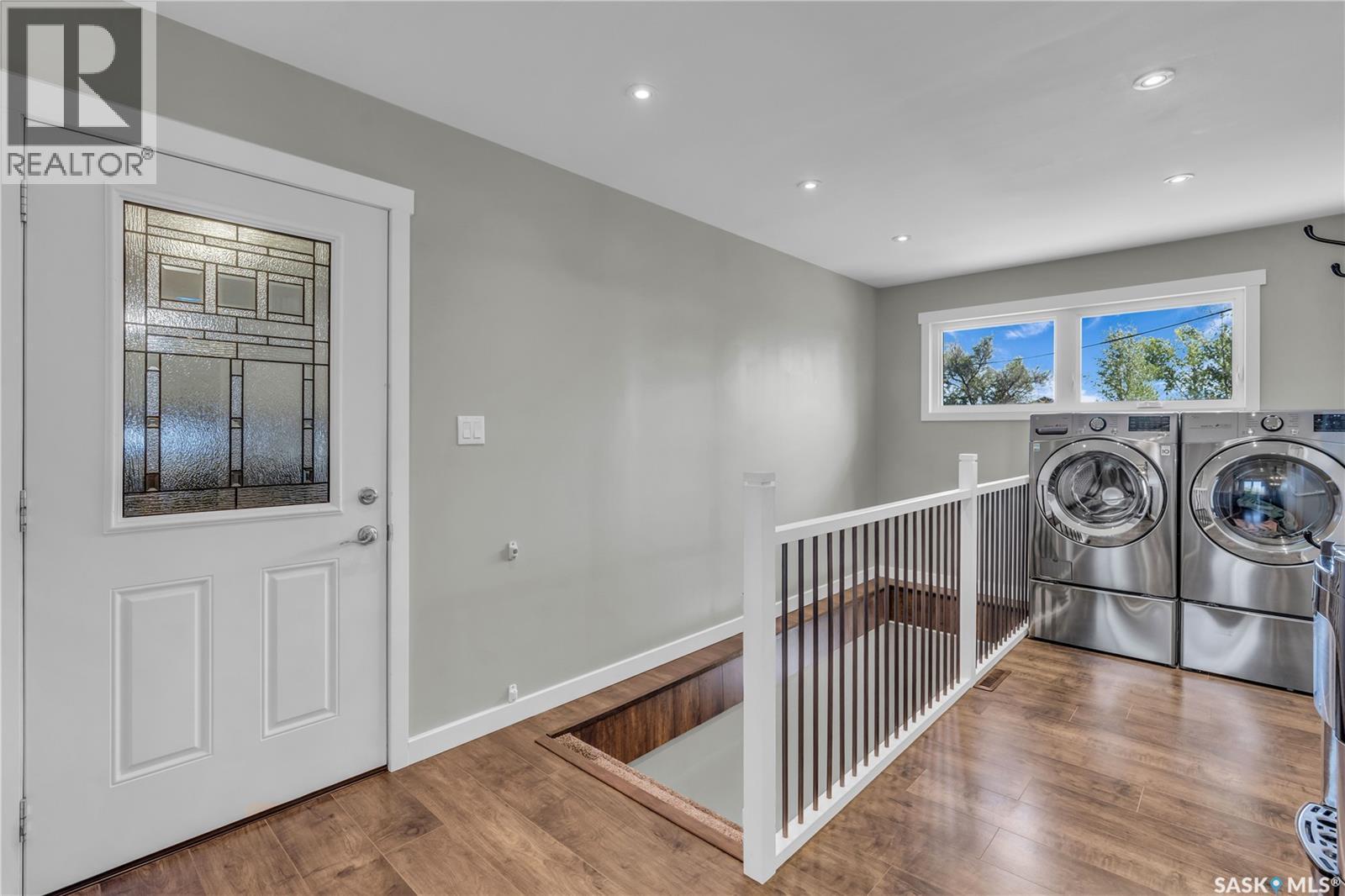 103 1St Street, Limerick, SK - Indoor