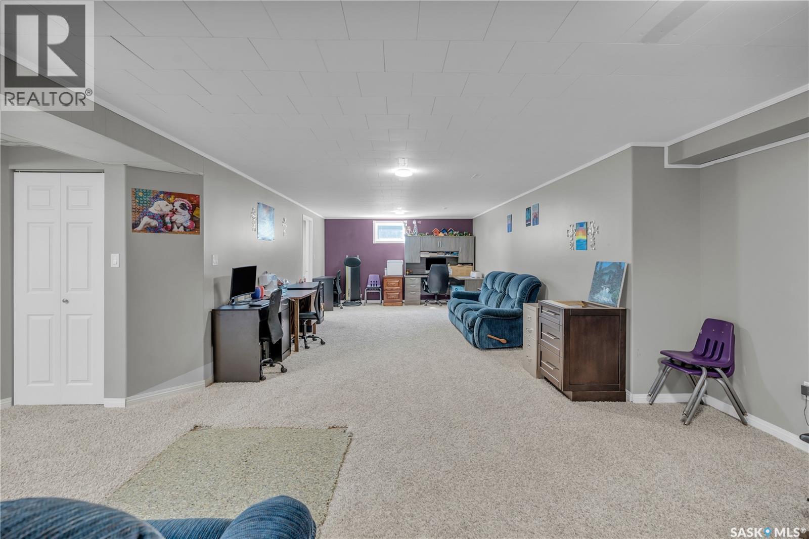 103 1St Street, Limerick, SK - Indoor