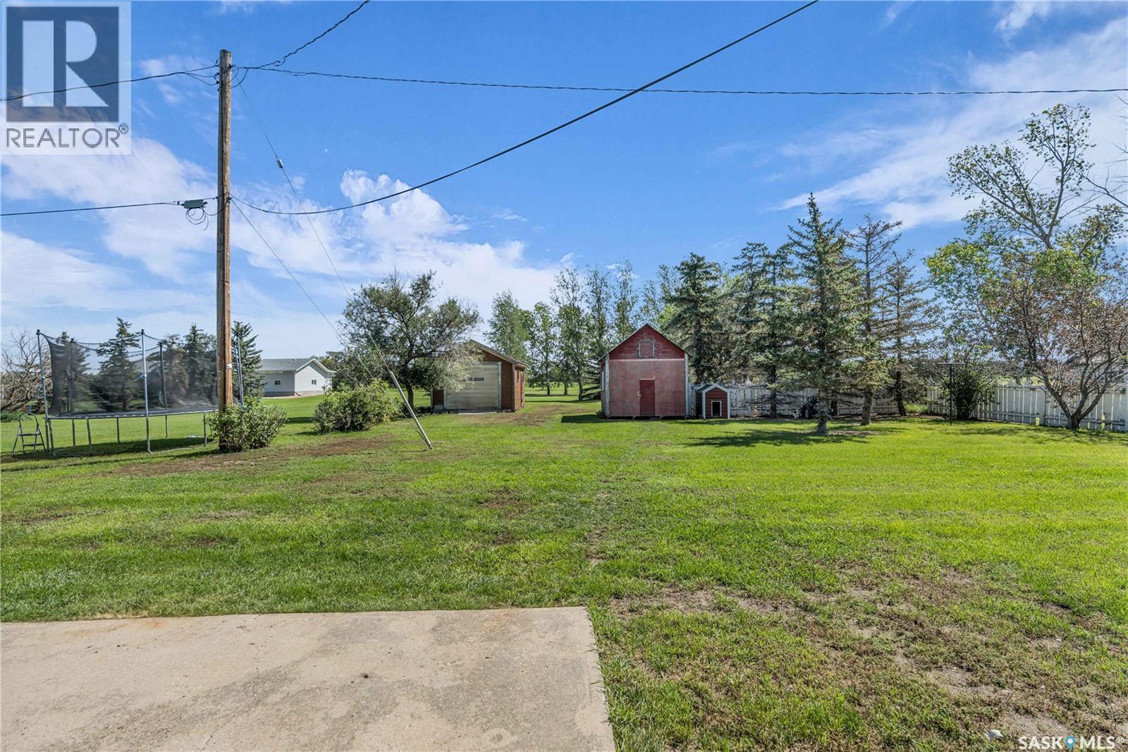 103 1St Street, Limerick, SK - Outdoor
