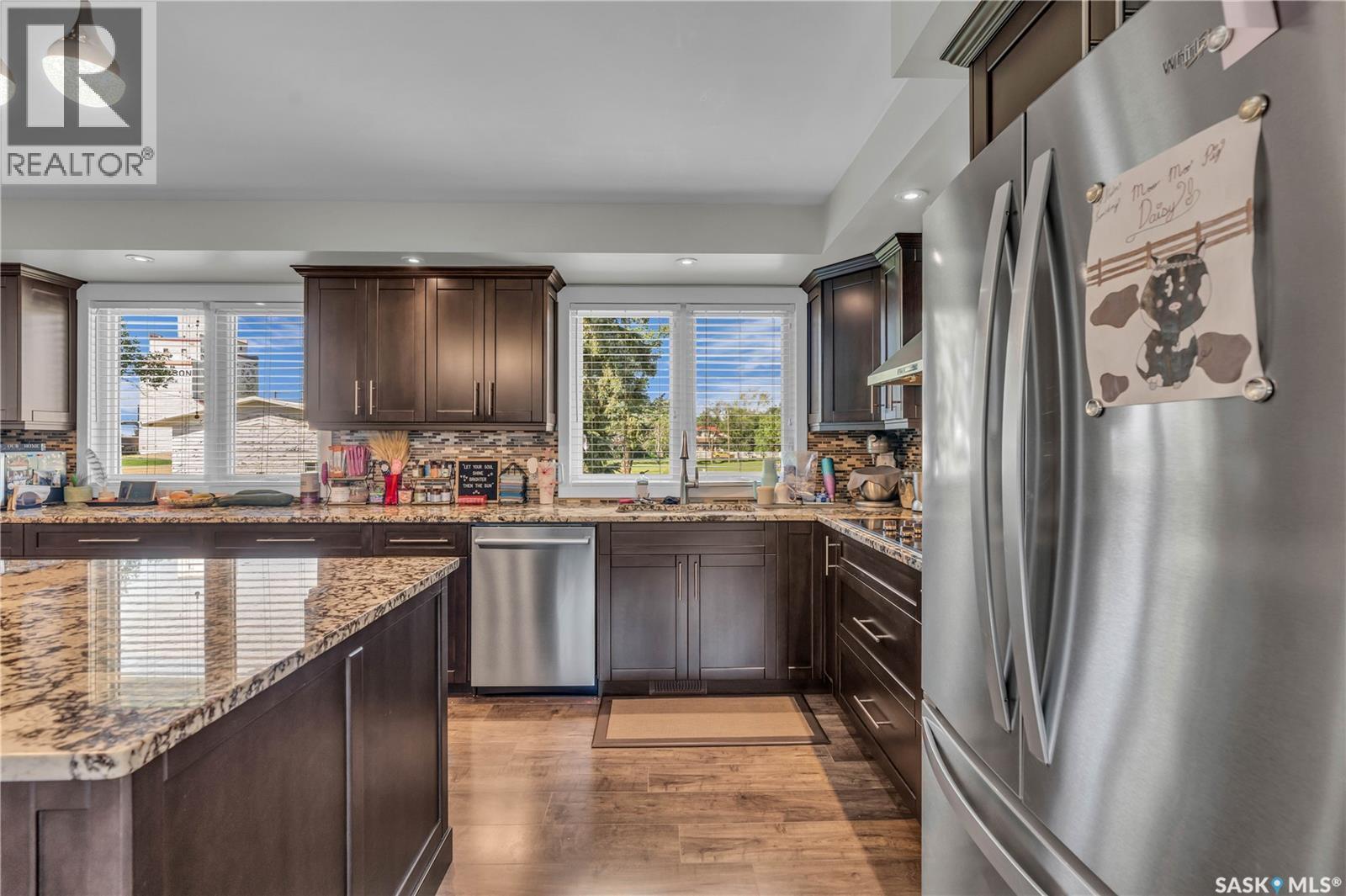 103 1St Street, Limerick, SK - Indoor Photo Showing Kitchen With Stainless Steel Kitchen With Upgraded Kitchen