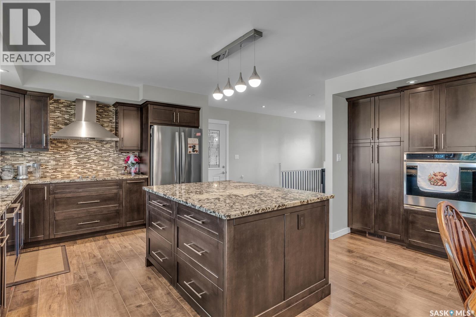 103 1St Street, Limerick, SK - Indoor Photo Showing Kitchen With Upgraded Kitchen
