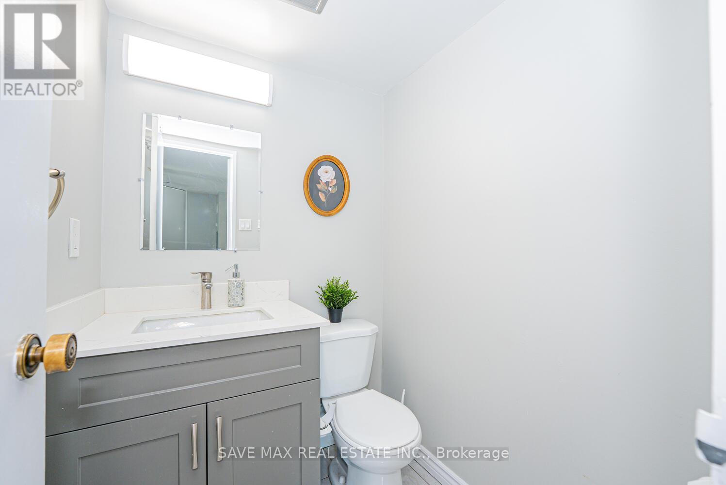 304 - 18 Knightsbridge Road, Brampton, ON - Indoor Photo Showing Bathroom
