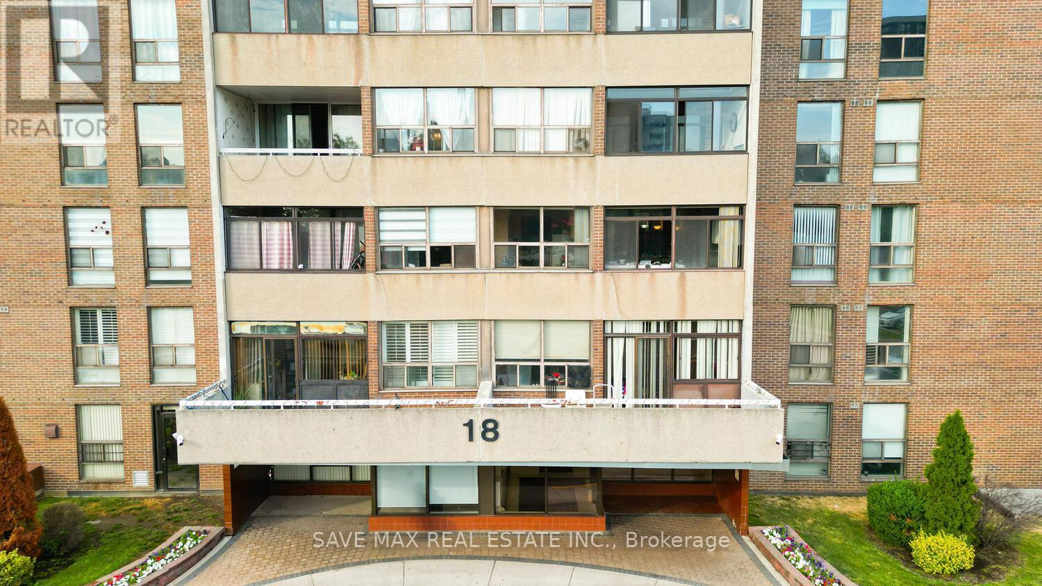 304 - 18 Knightsbridge Road, Brampton, ON -