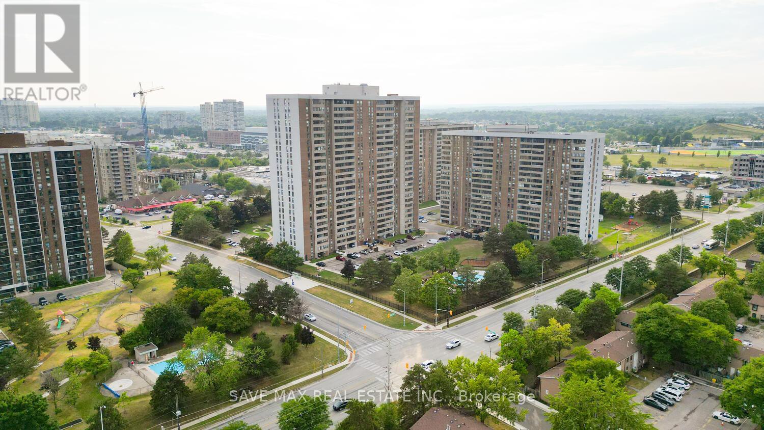 304 - 18 Knightsbridge Road, Brampton, ON - Outdoor With View