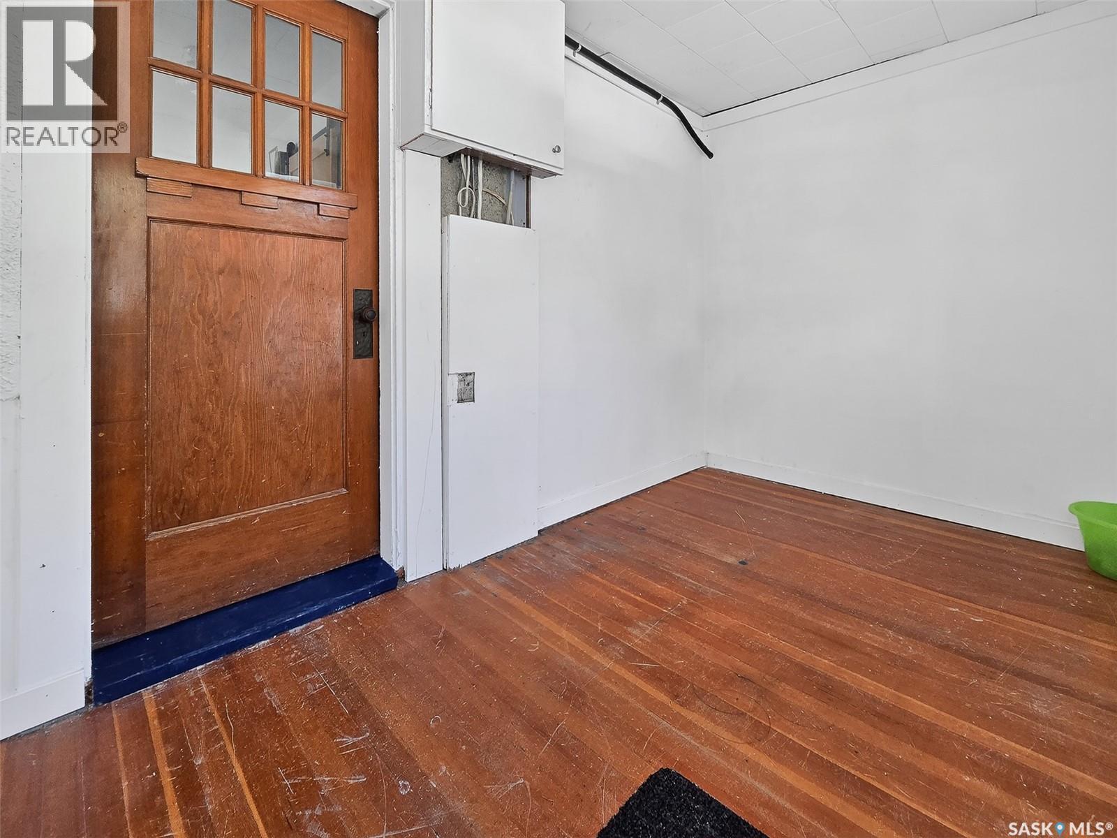 510 5Th Street, Chaplin, SK - Indoor Photo Showing Other Room