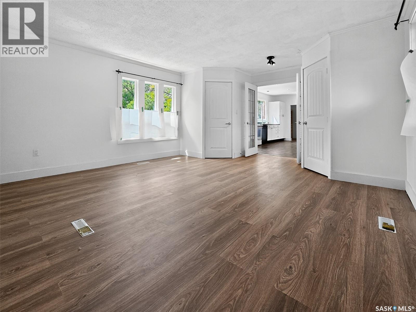 510 5Th Street, Chaplin, SK - Indoor Photo Showing Other Room