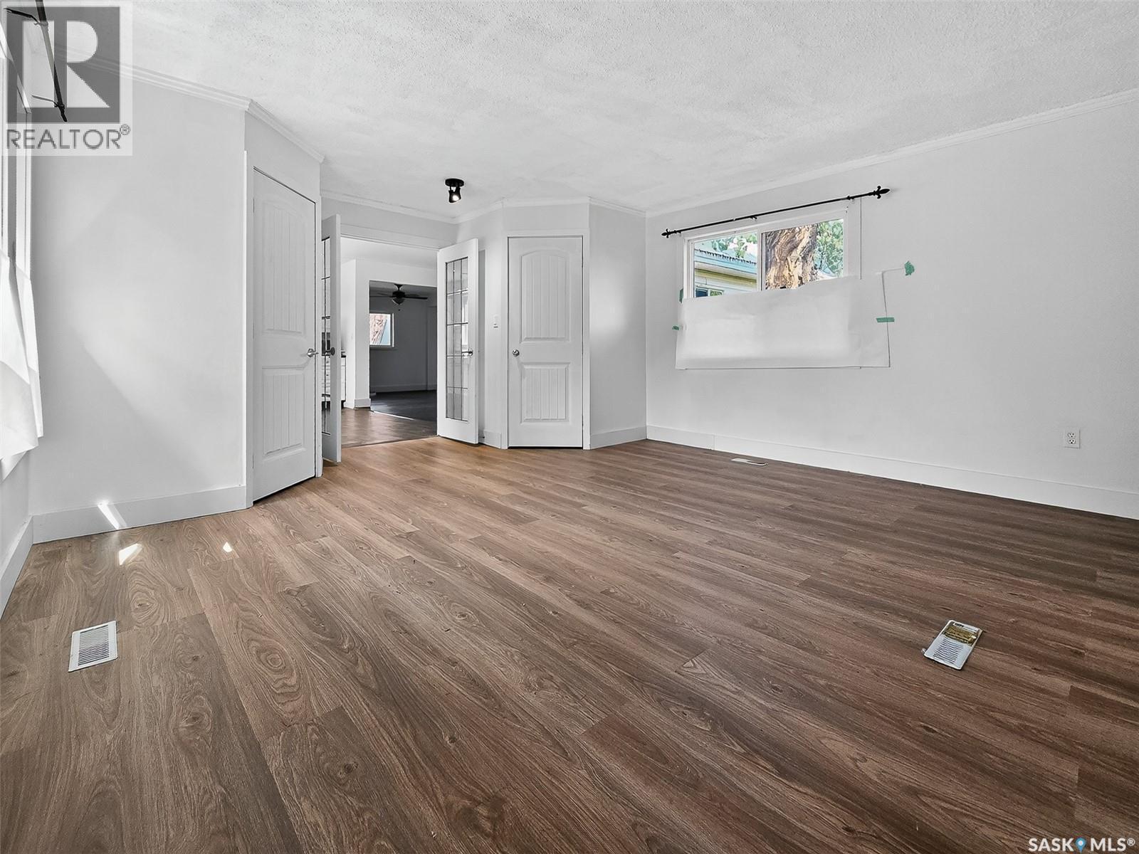 510 5Th Street, Chaplin, SK - Indoor Photo Showing Other Room