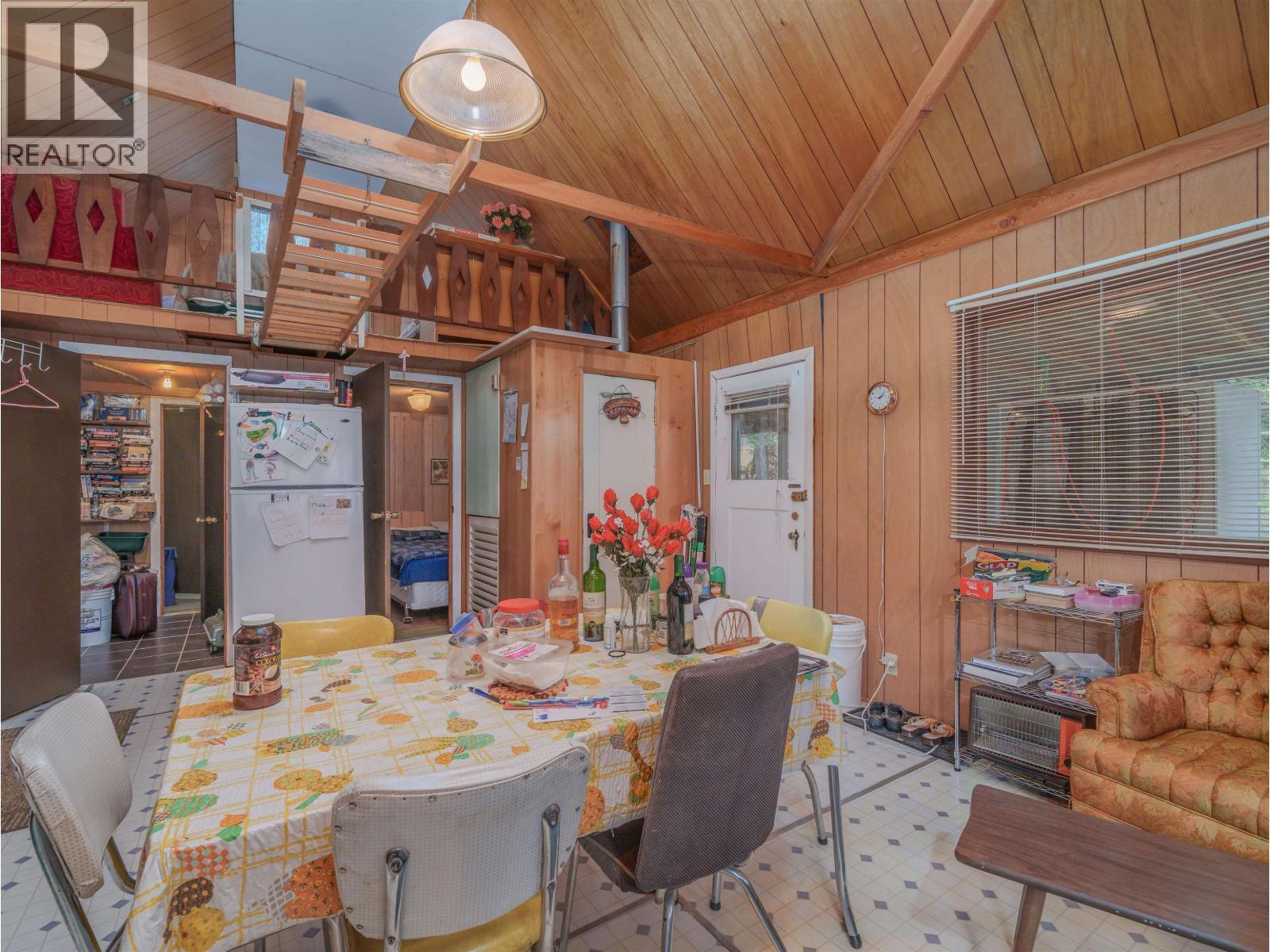 920 S Green Lake Road, 100 Mile House, BC -