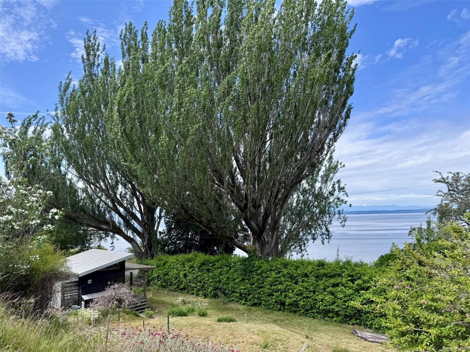 482 Smelt Bay Rd, Cortes Island, BC