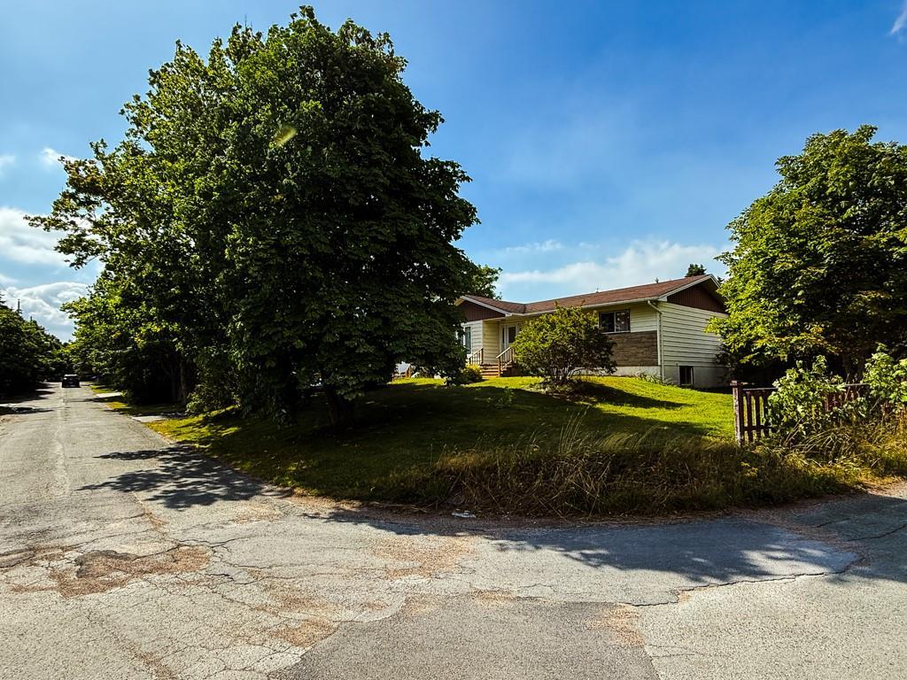 31 Woodville Crescent, Harbour Grace, NL