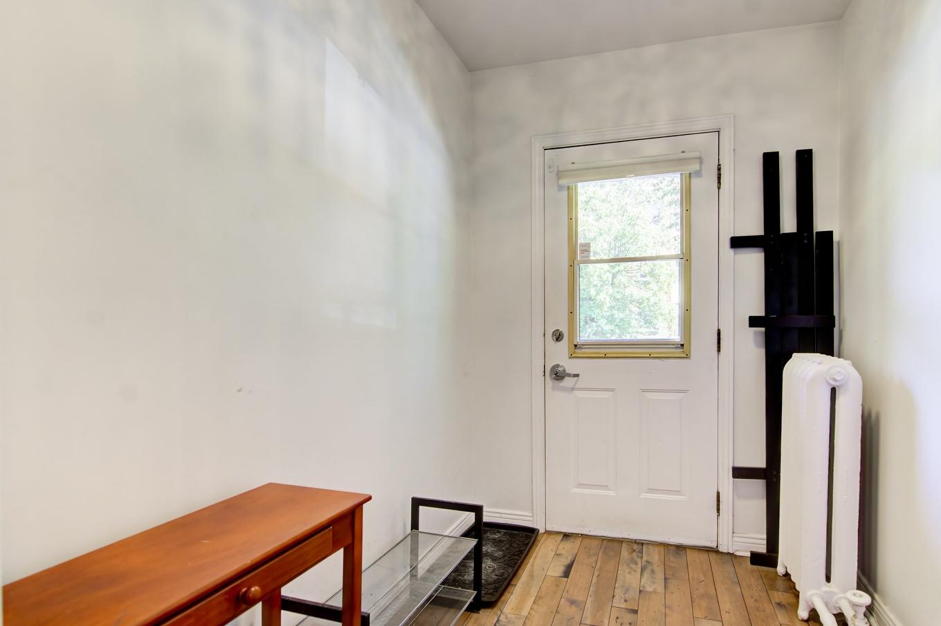 Hall d'entrée/Vestibule - 11-3151 Boul. Édouard-Montpetit, Montréal (Côte-Des-Neiges/Notre-Dame-De-Grâce), QC - Indoor Photo Showing Other Room