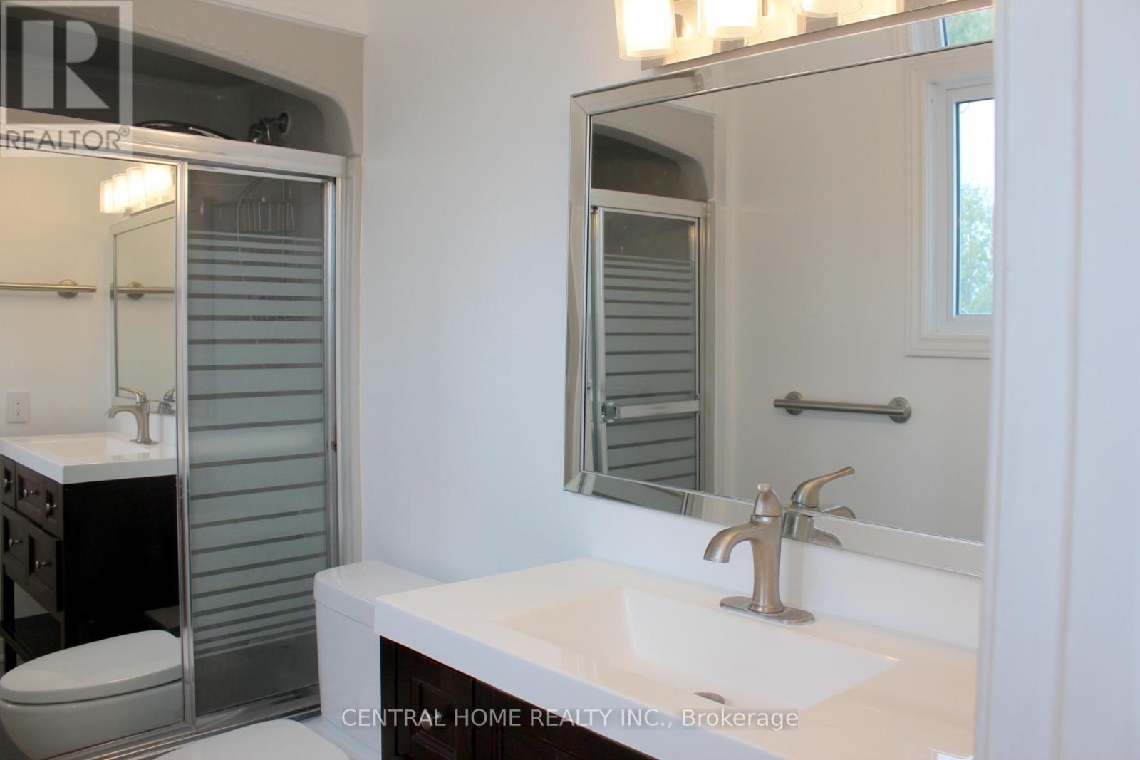 755 Botany Hill Crescent, Newmarket, ON - Indoor Photo Showing Bathroom