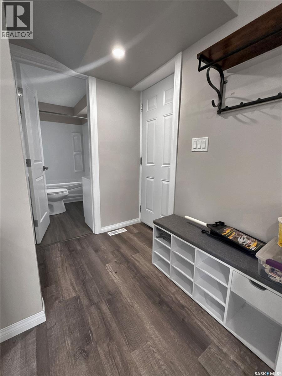 215 Carlton Street, Rocanville, SK - Indoor Photo Showing Other Room