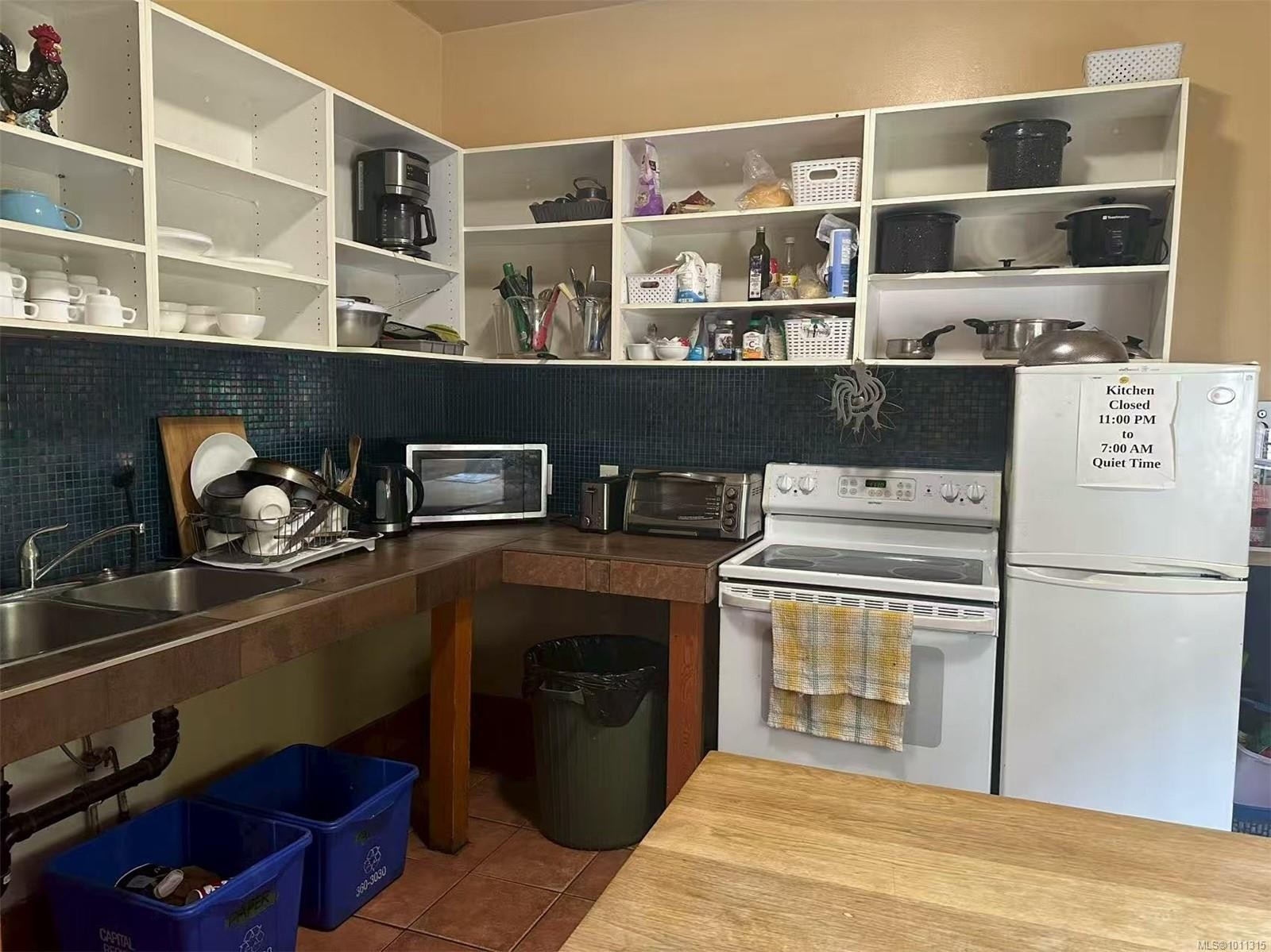 1608 Quadra St, Victoria, BC