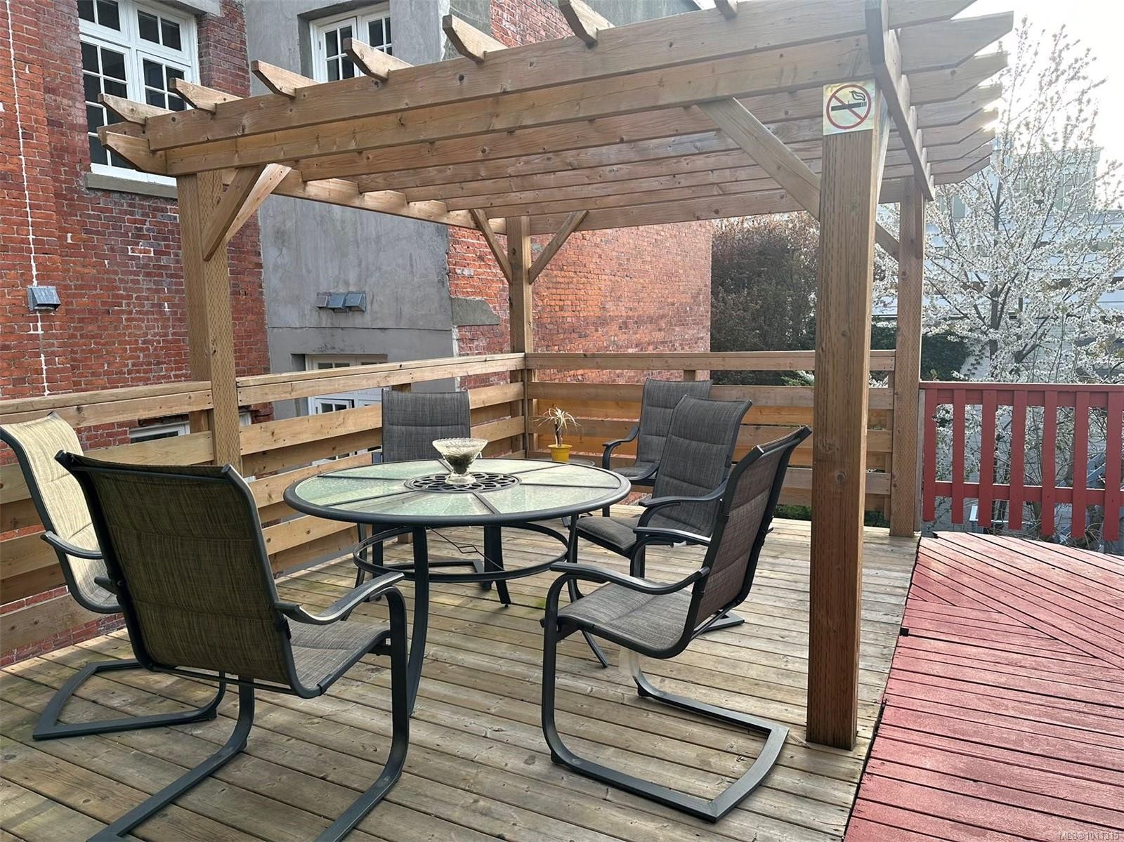 1608 Quadra St, Victoria, BC