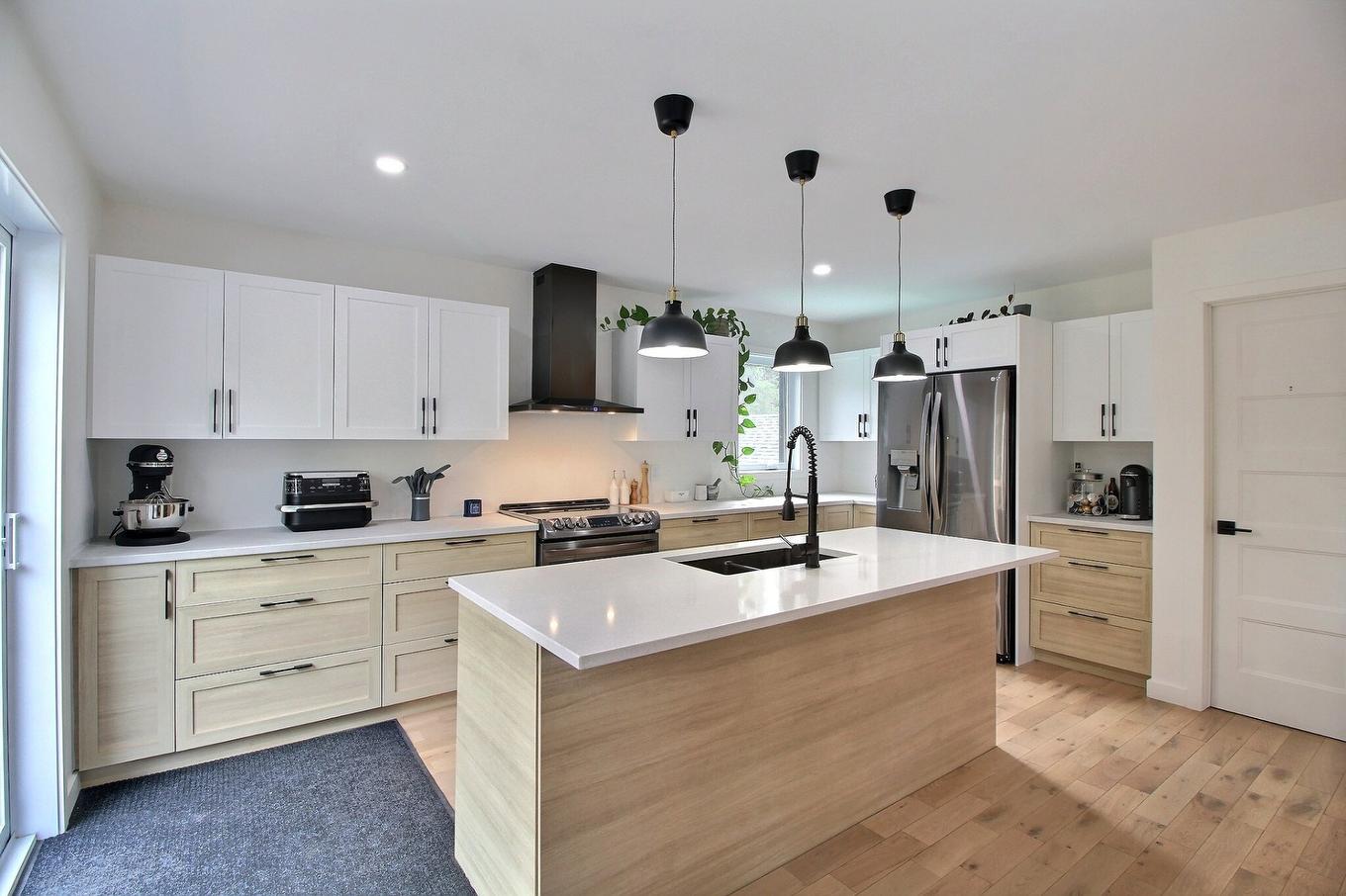 Kitchen - 518 Route Des Campagnards, Val-D'Or, QC - Indoor Photo Showing Kitchen With Upgraded Kitchen