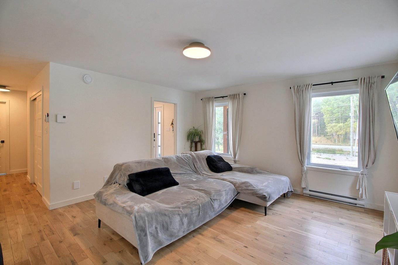 Living room - 518 Route Des Campagnards, Val-D'Or, QC - Indoor Photo Showing Other Room