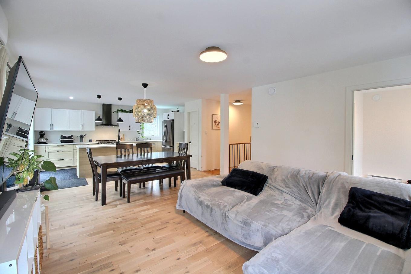 Overall view - 518 Route Des Campagnards, Val-D'Or, QC - Indoor Photo Showing Living Room