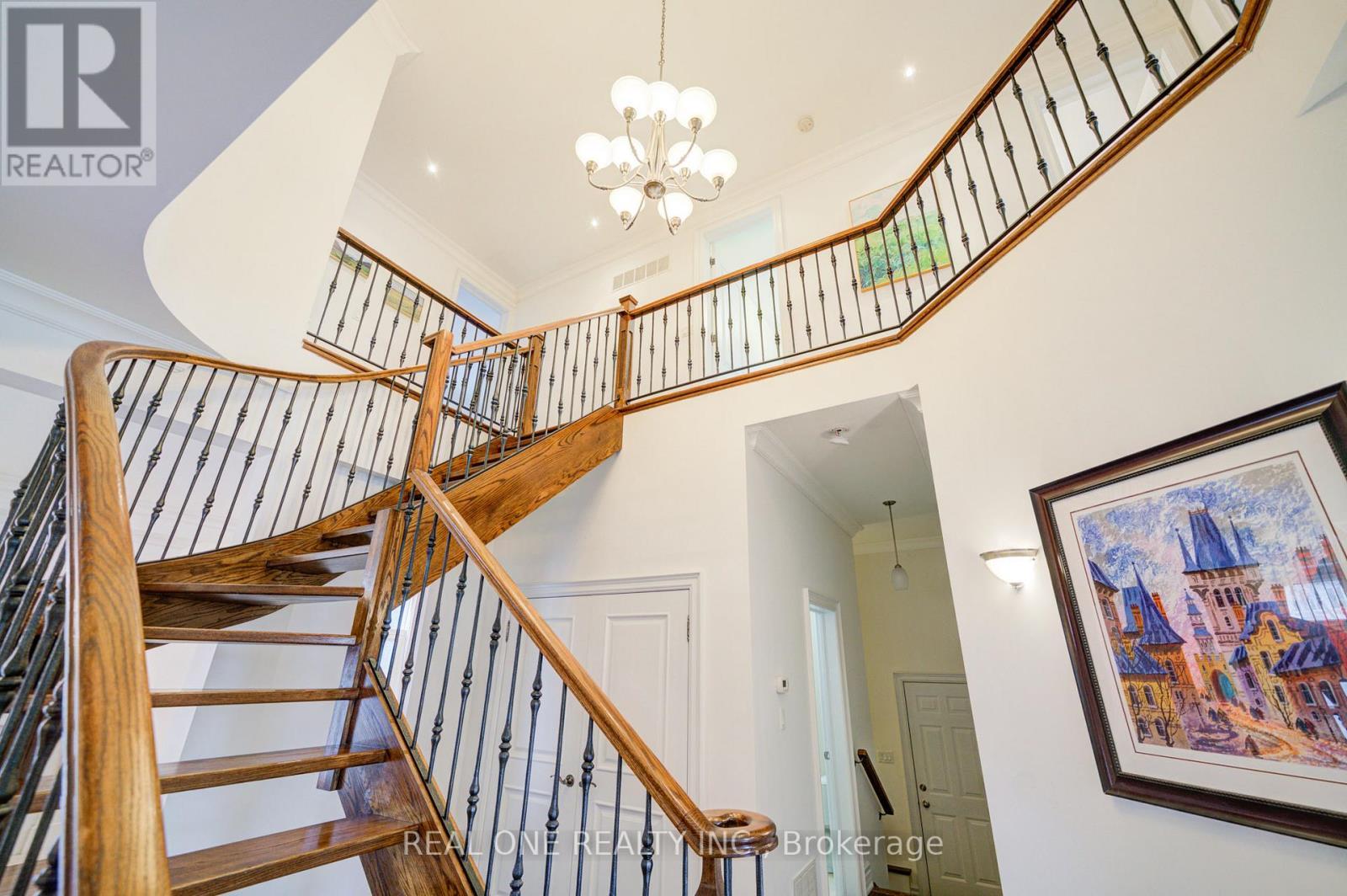210 Maplehurst Avenue, Toronto, ON - Indoor Photo Showing Other Room