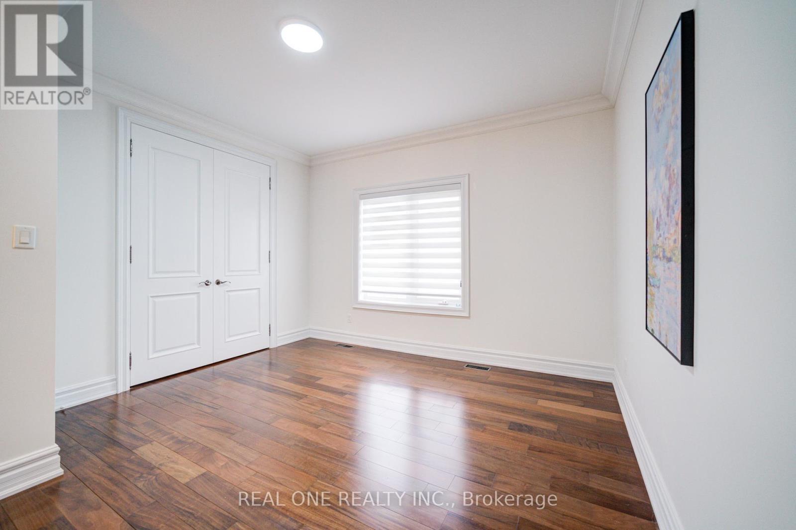 210 Maplehurst Avenue, Toronto, ON - Indoor Photo Showing Other Room