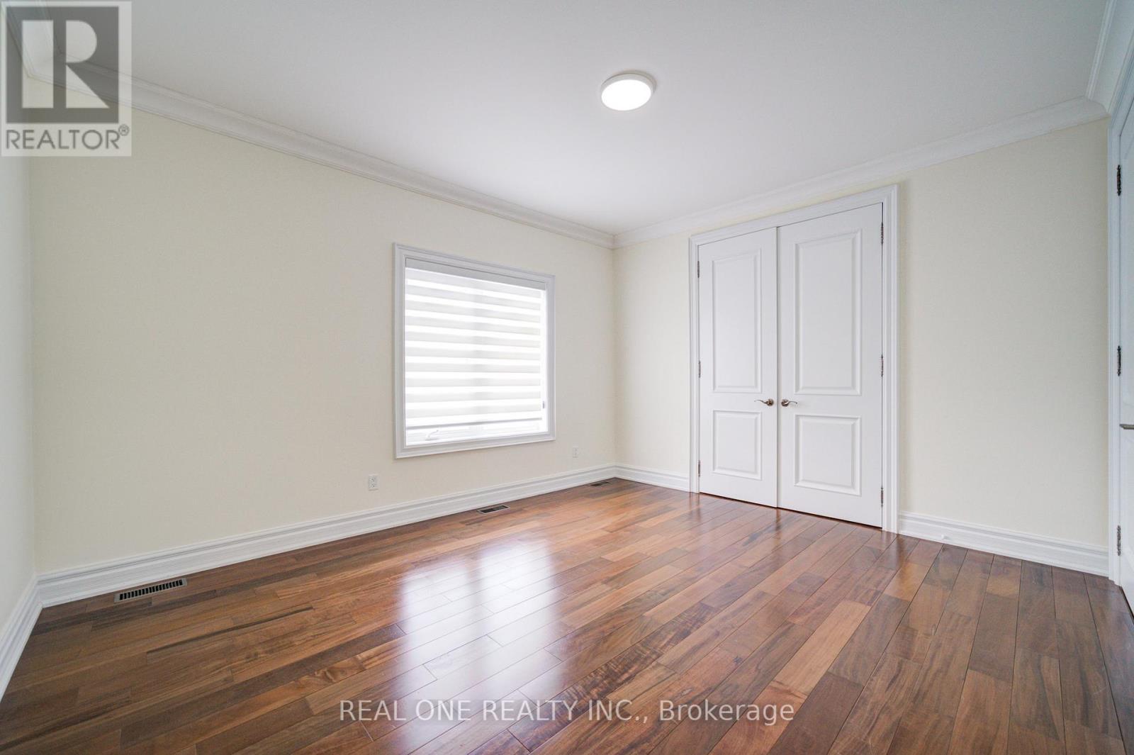 210 Maplehurst Avenue, Toronto, ON - Indoor Photo Showing Other Room