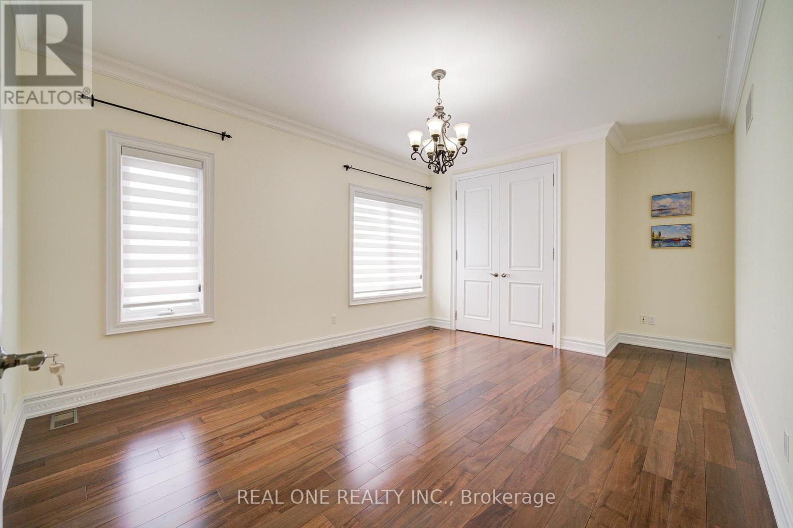 210 Maplehurst Avenue, Toronto, ON - Indoor Photo Showing Other Room