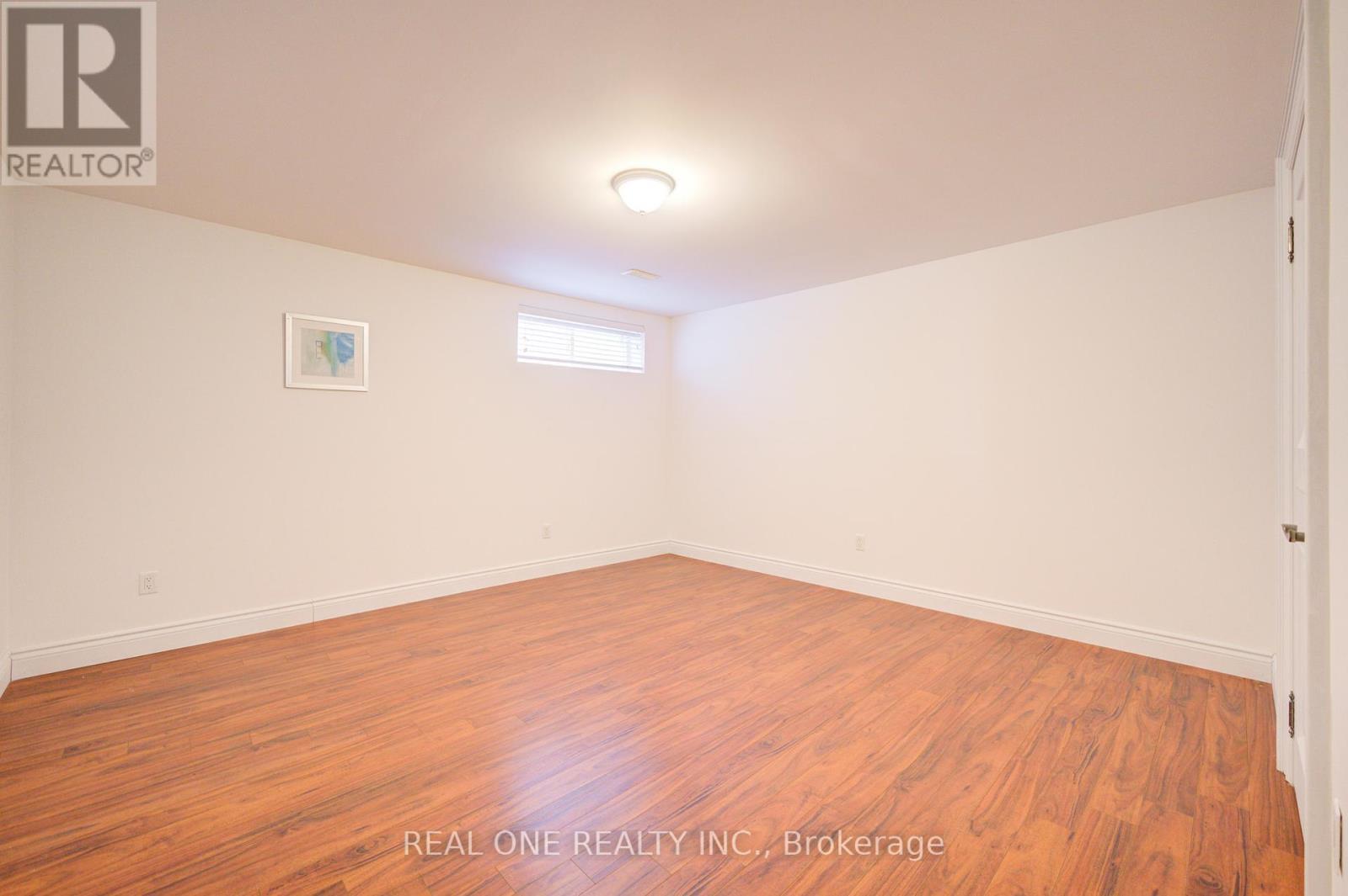210 Maplehurst Avenue, Toronto, ON - Indoor Photo Showing Other Room