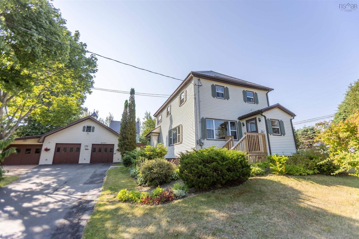 46 Cornwall Street, Amherst, NS