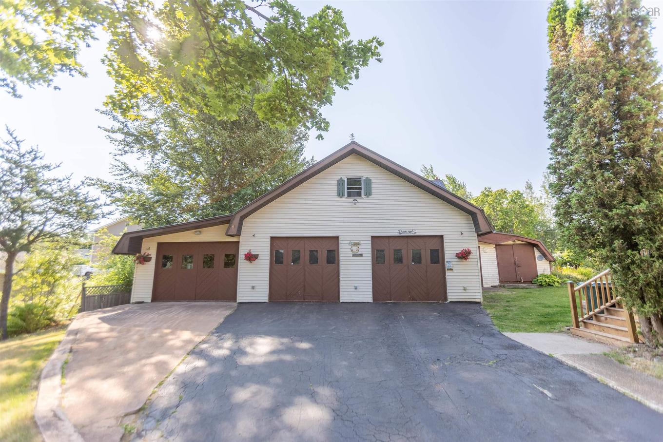 46 Cornwall Street, Amherst, NS