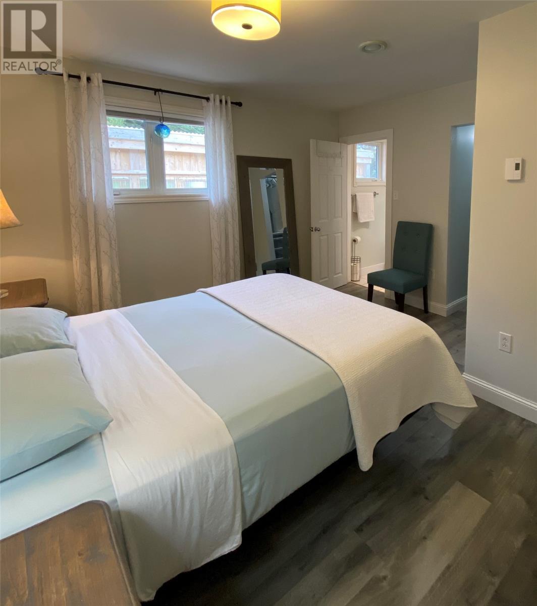 140-142 Main Highway, Whiteway, NL - Indoor Photo Showing Bedroom