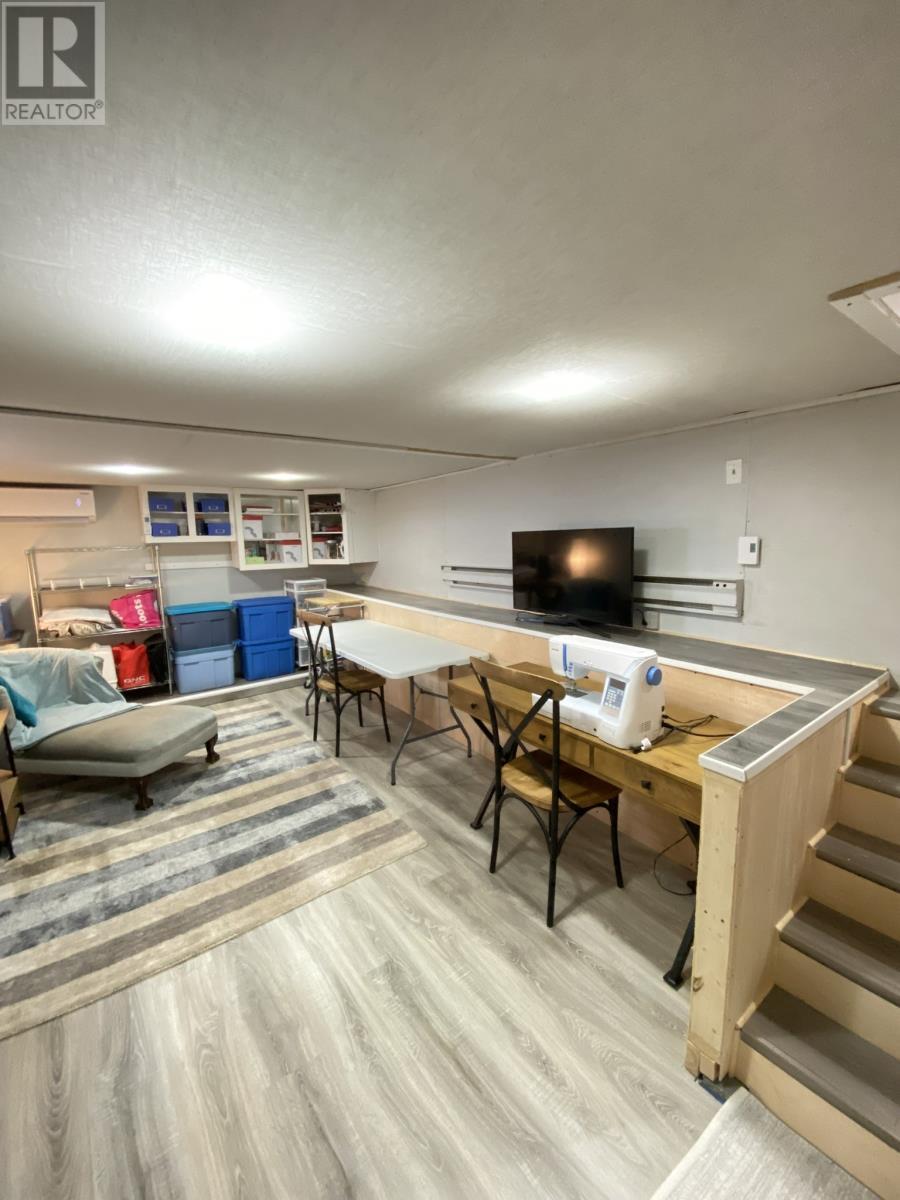 140-142 Main Highway, Whiteway, NL - Indoor Photo Showing Other Room