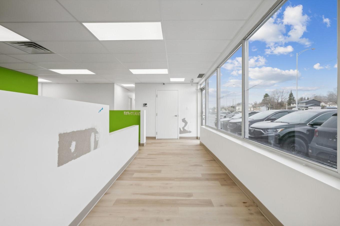 Hall - 3-922 Boul. Maloney E., Gatineau (Gatineau), QC