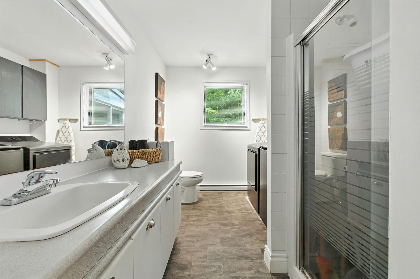 Bathroom - 485Z - 487Z Ch. Du Mont-Loup-Garou, Sainte-Adèle, QC - Indoor Photo Showing Bathroom