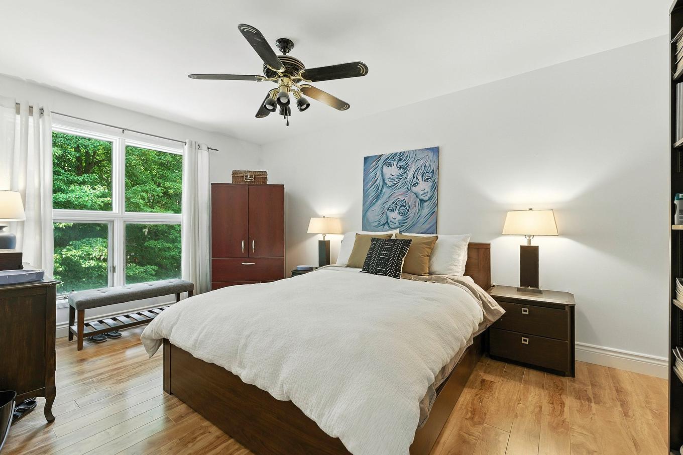 Primary bedroom - 485Z - 487Z Ch. Du Mont-Loup-Garou, Sainte-Adèle, QC - Indoor Photo Showing Bedroom
