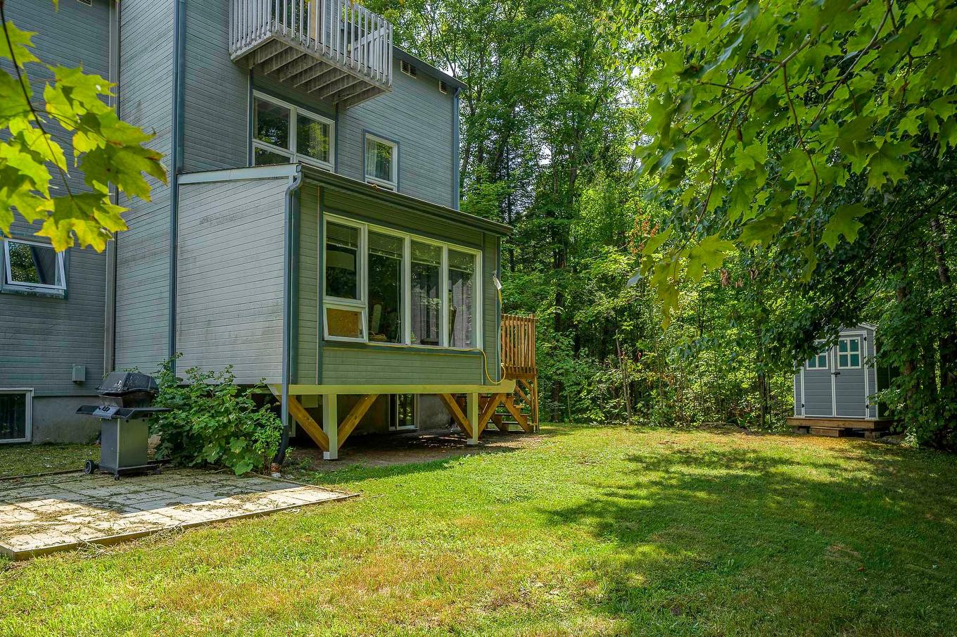 Backyard - 485Z - 487Z Ch. Du Mont-Loup-Garou, Sainte-Adèle, QC - Outdoor