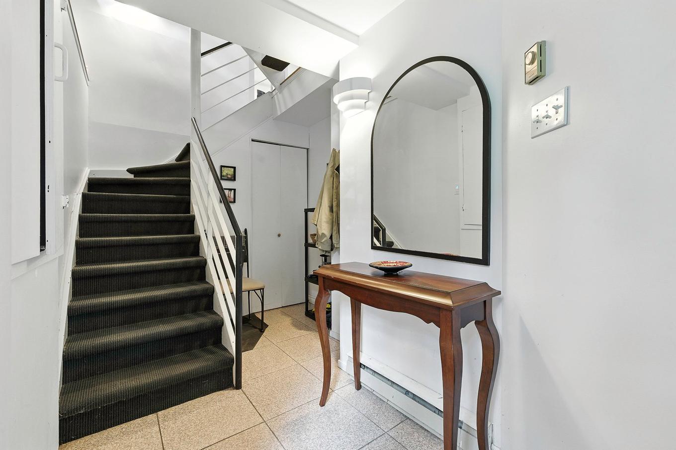 Hall - 485Z - 487Z Ch. Du Mont-Loup-Garou, Sainte-Adèle, QC - Indoor Photo Showing Other Room