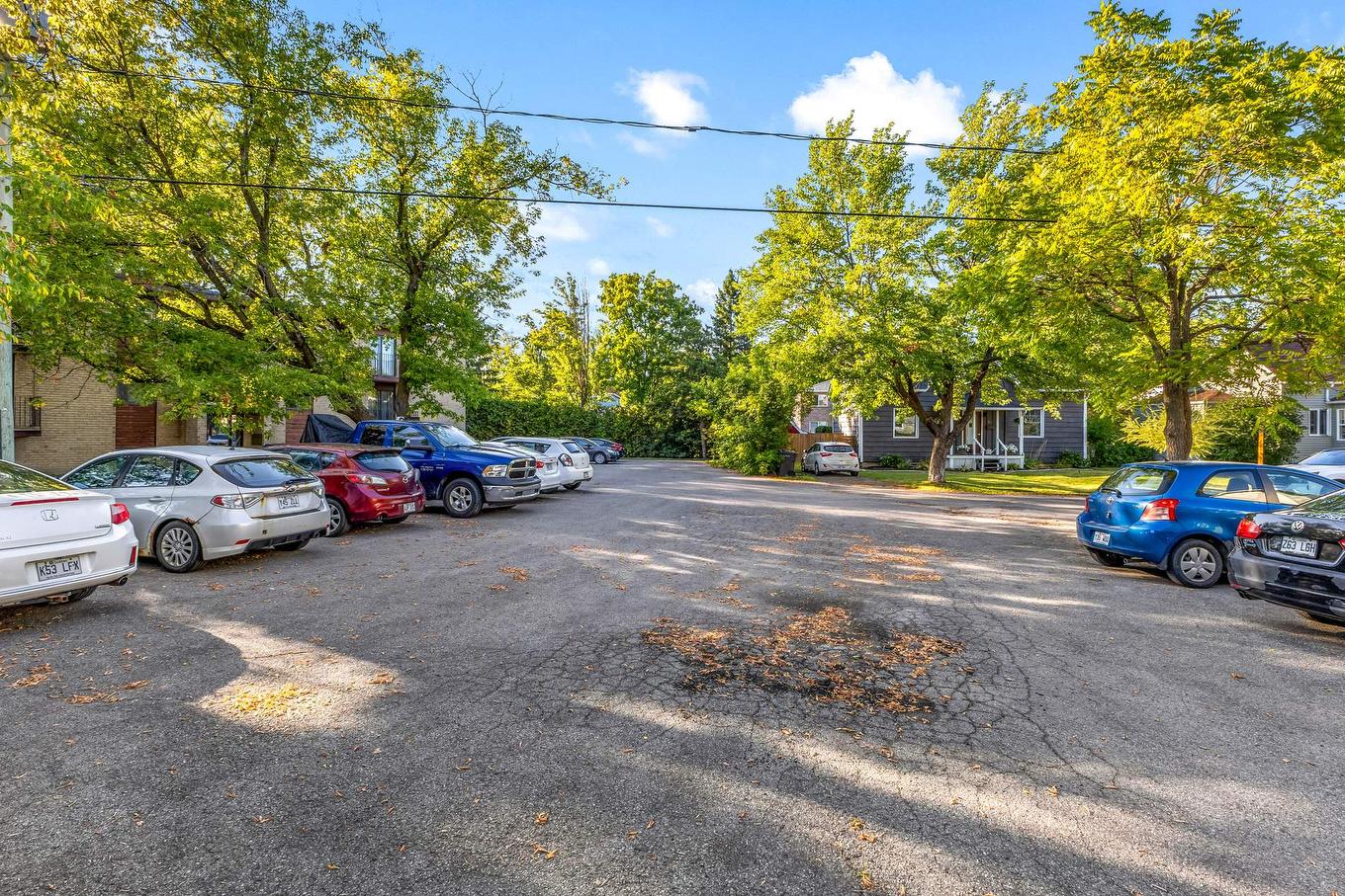 Stationnement - 185 Rue Brodeur, Vaudreuil-Dorion, QC - Outdoor