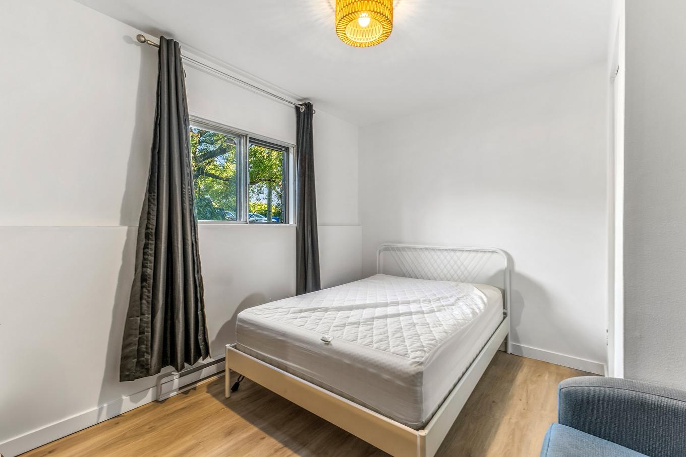 Chambre à coucher - 185 Rue Brodeur, Vaudreuil-Dorion, QC - Indoor Photo Showing Bedroom