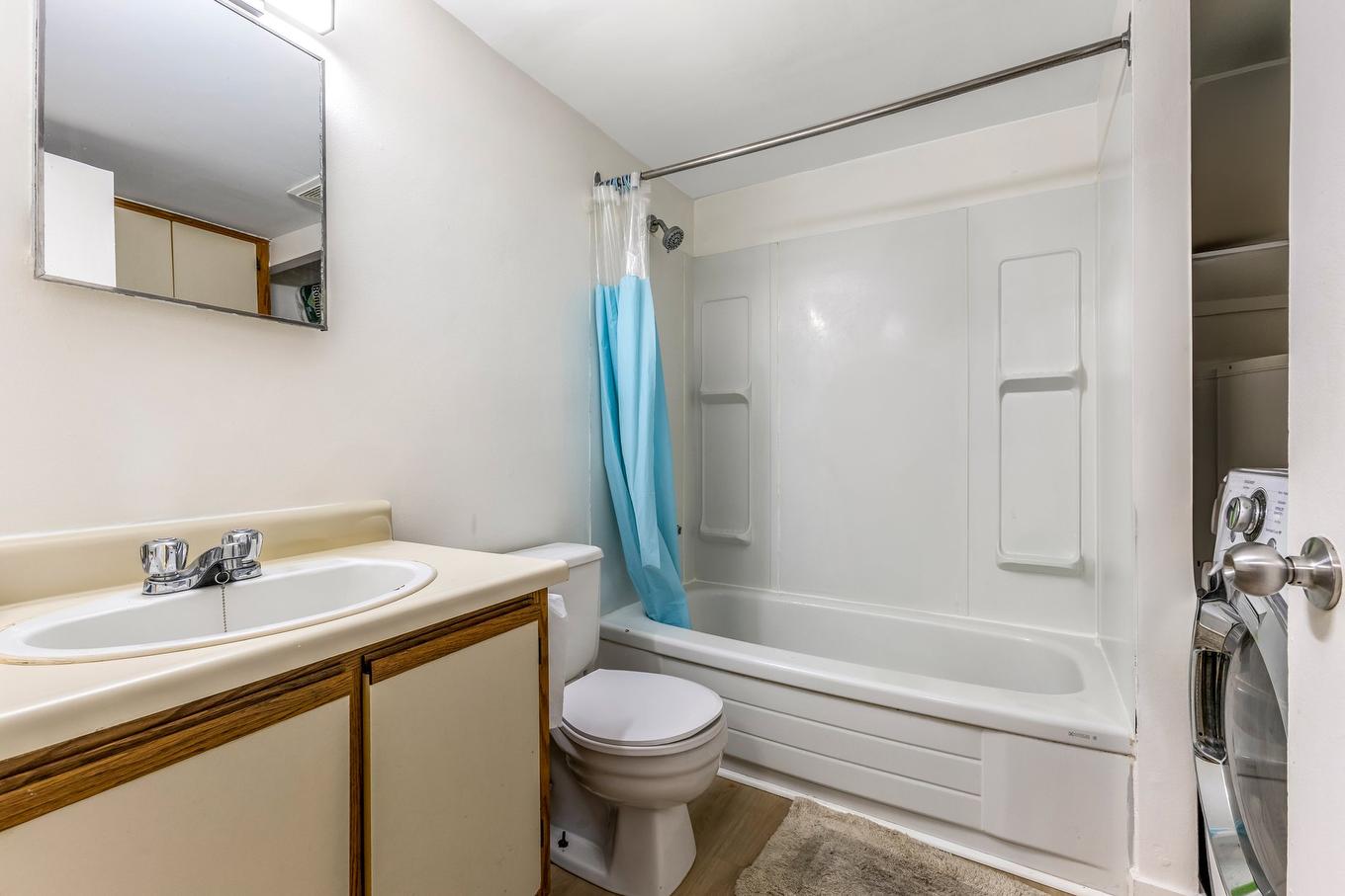 Salle de bains - 185 Rue Brodeur, Vaudreuil-Dorion, QC - Indoor Photo Showing Bathroom