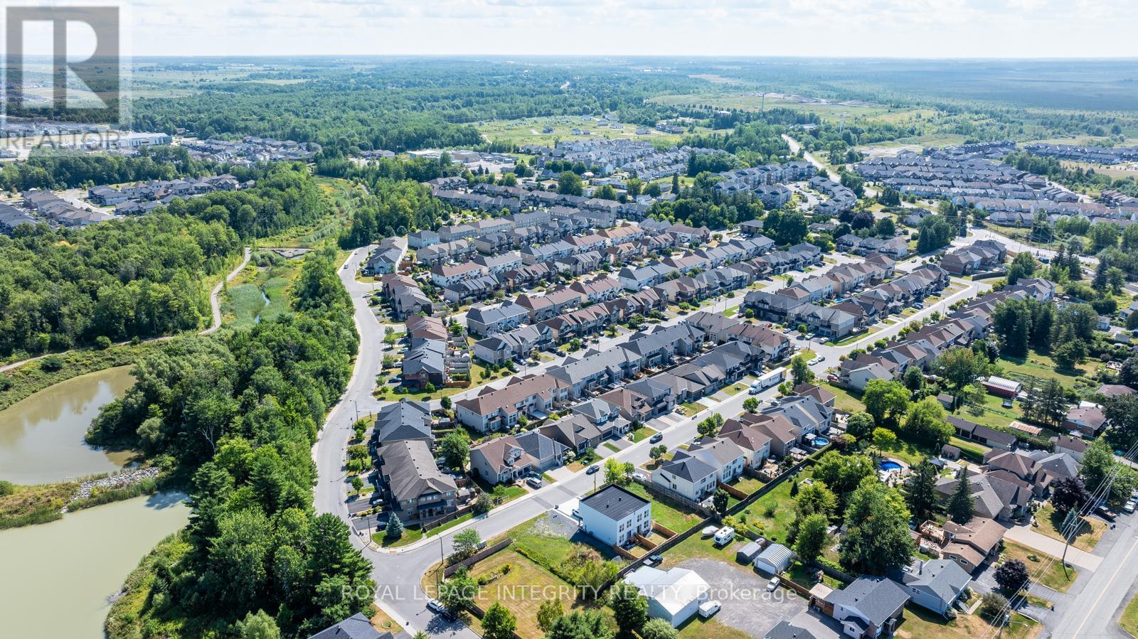 877B Contour Street, Ottawa, ON