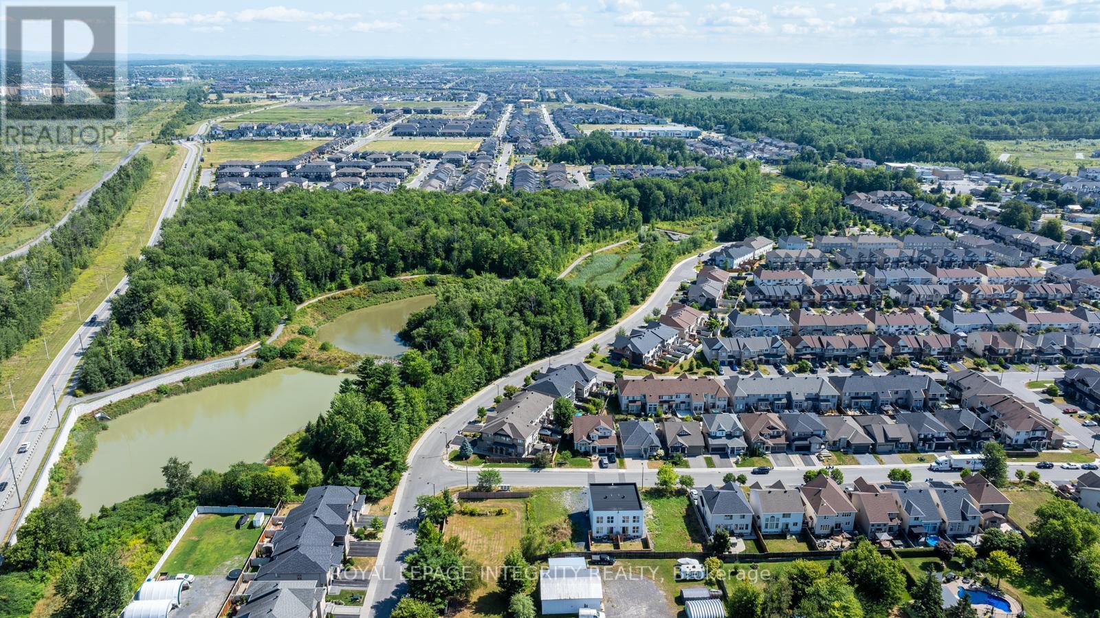 877B Contour Street, Ottawa, ON