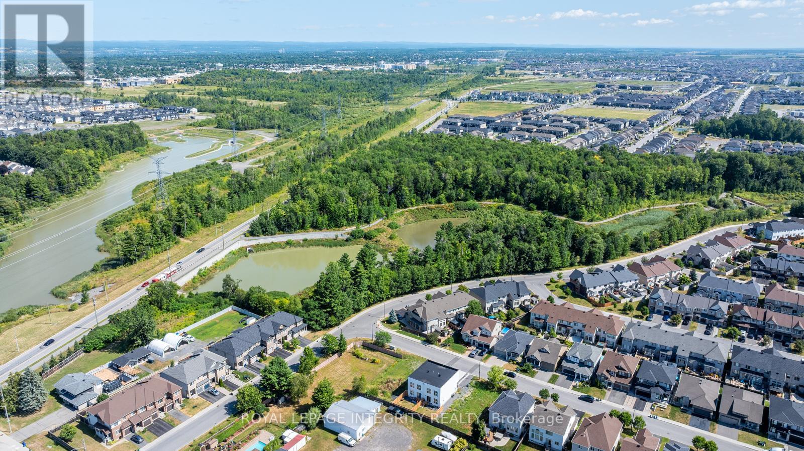 877B Contour Street, Ottawa, ON