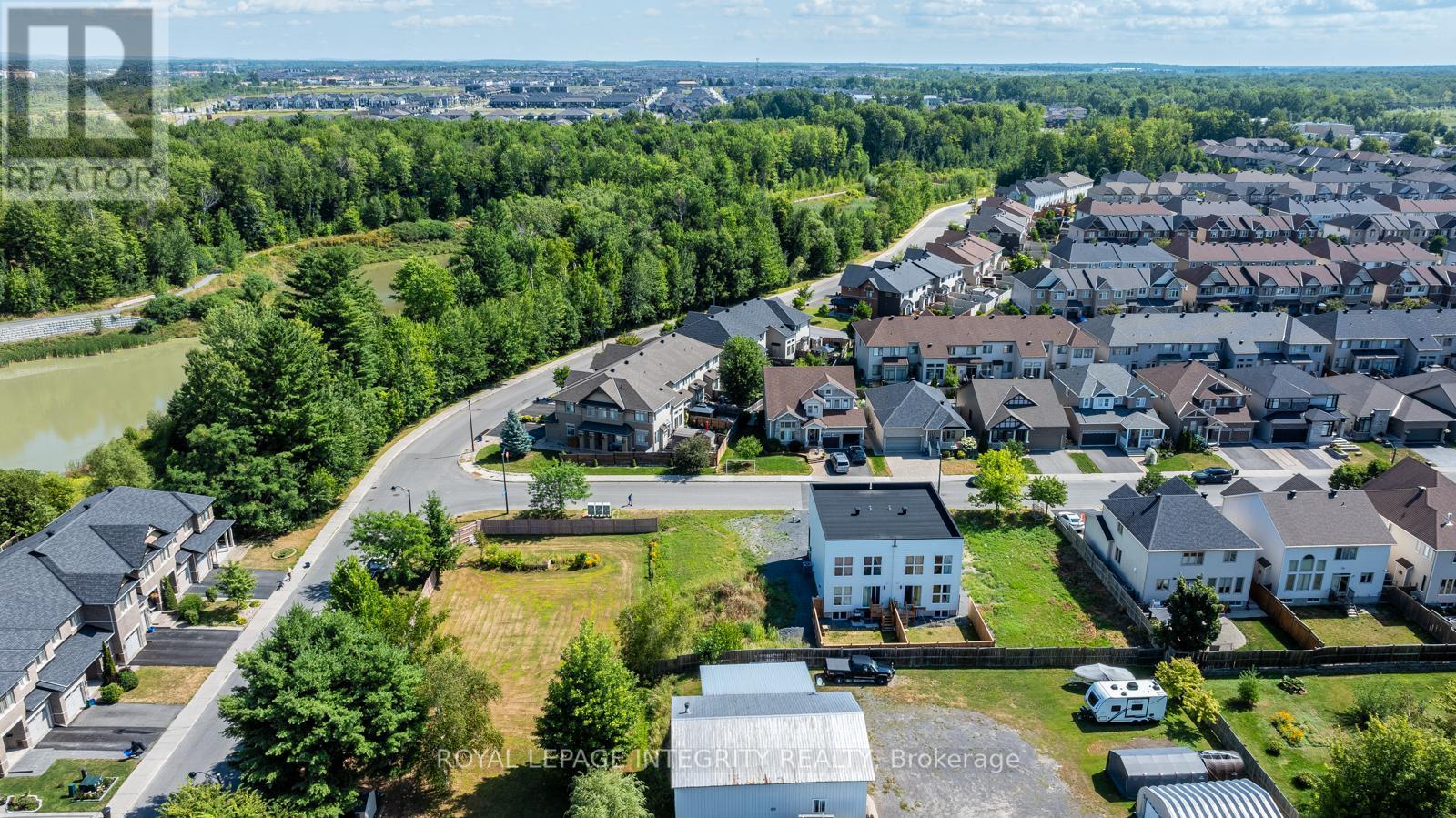 877B Contour Street, Ottawa, ON