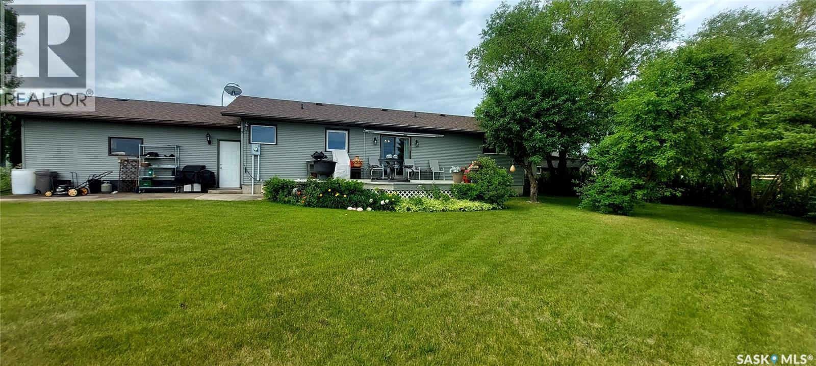 918 Anton Place, Wadena, SK - Outdoor With Deck Patio Veranda