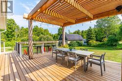 Outdoor Dining/Bar -